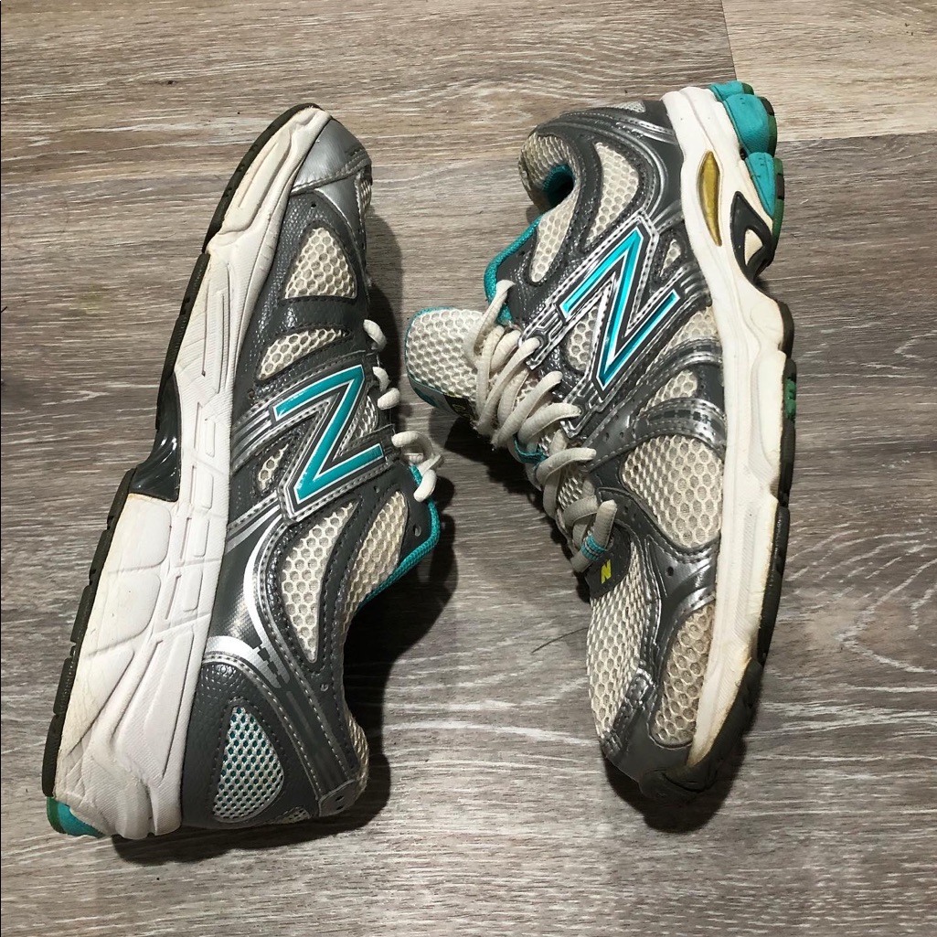 New Balance 670